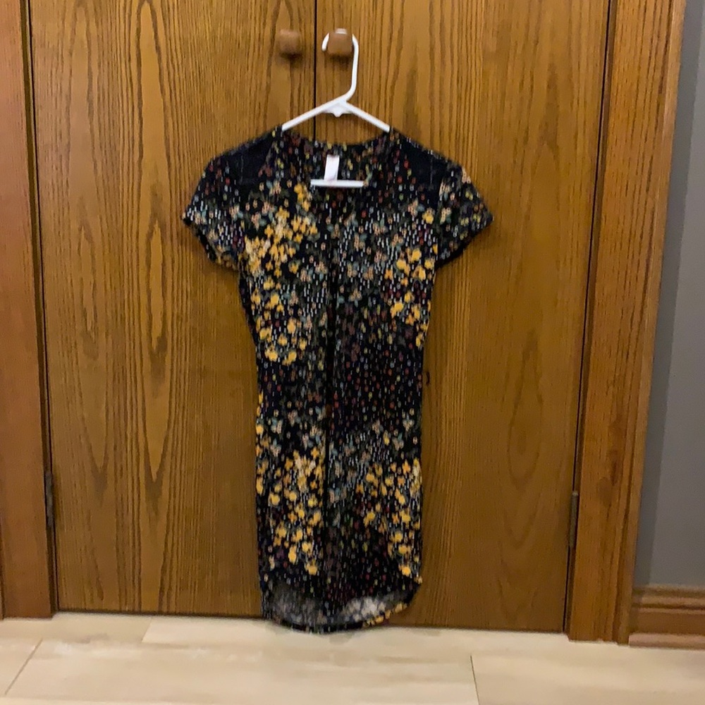 Short dress or tunic